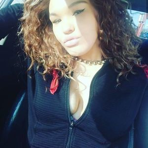 Meet your Posher, Nikole